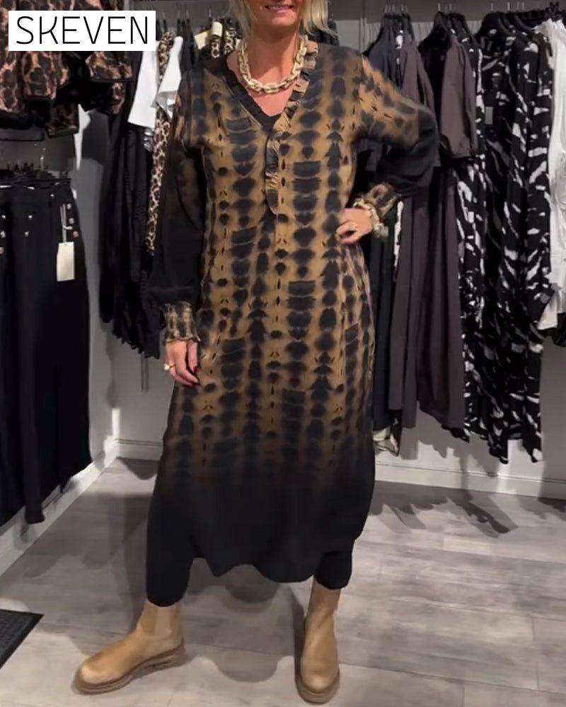 Langärmeliges Kleid mit V-Ausschnitt und Farbverlauf