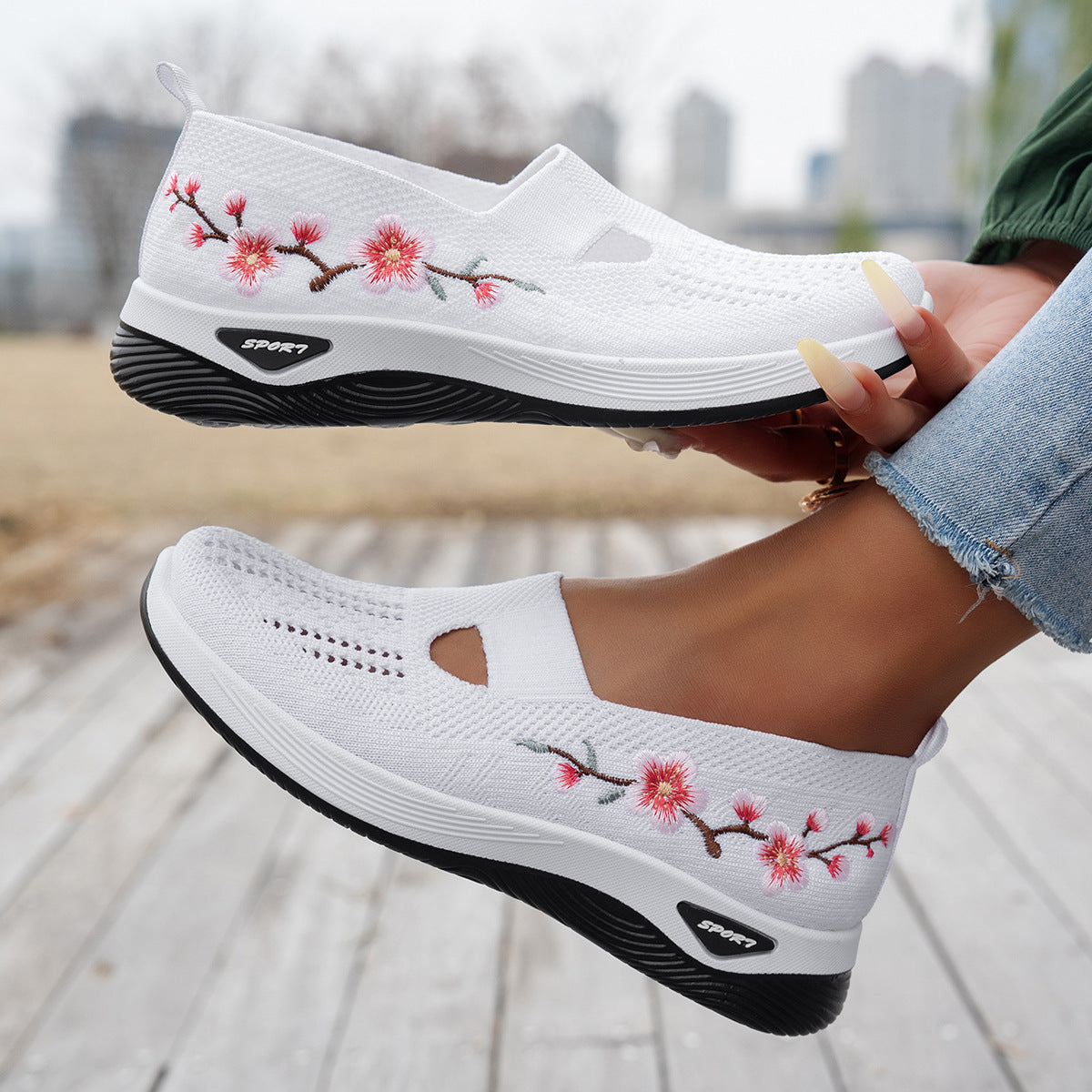 Womens Versatile Breathable Non-slip Sneakers With A Soft Sole Shoe