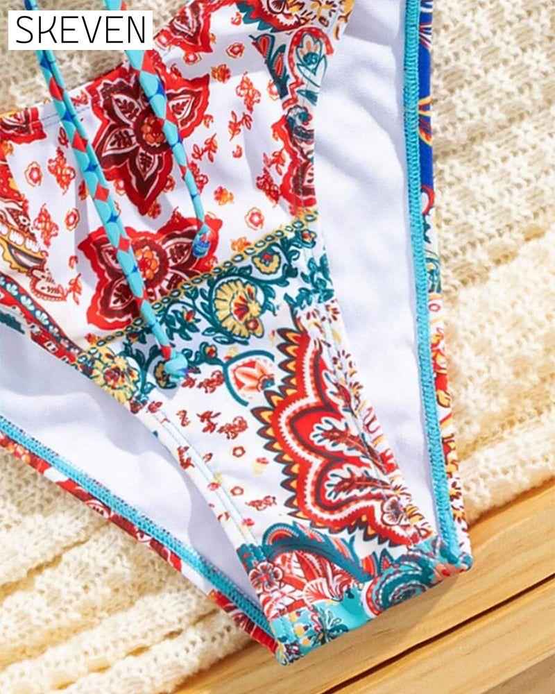 Bedruckter, sexy Triangel-Bikini mit Schnürung