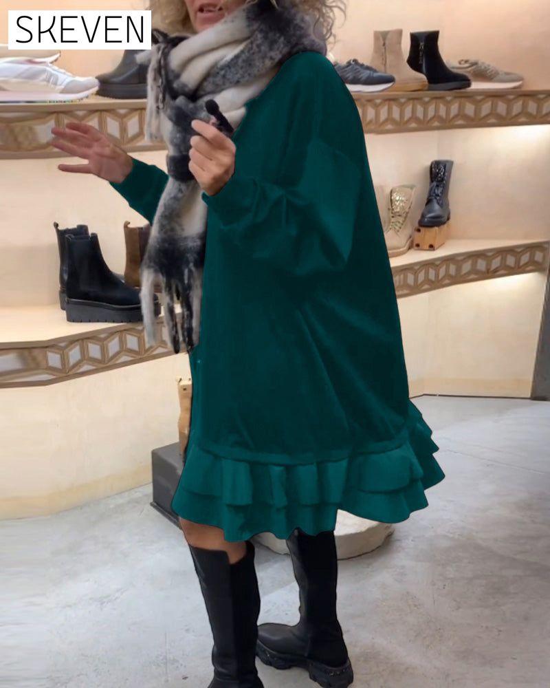 Artistic and elegant long-sleeved dress