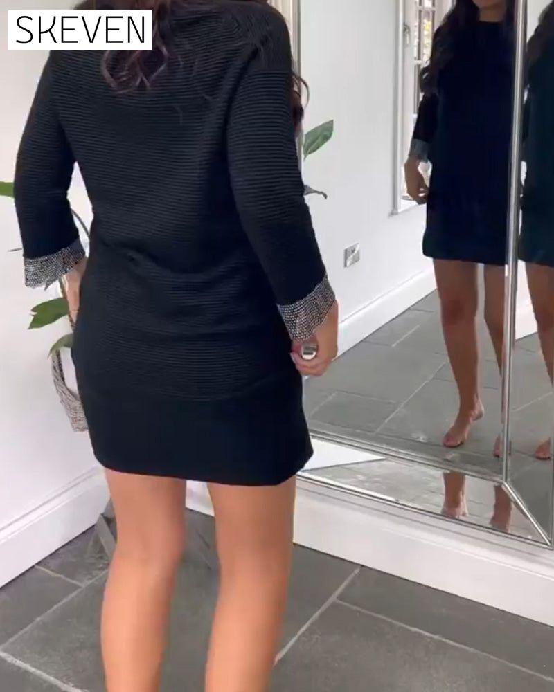 Elegantes Kleid mit Rundhalsausschnitt