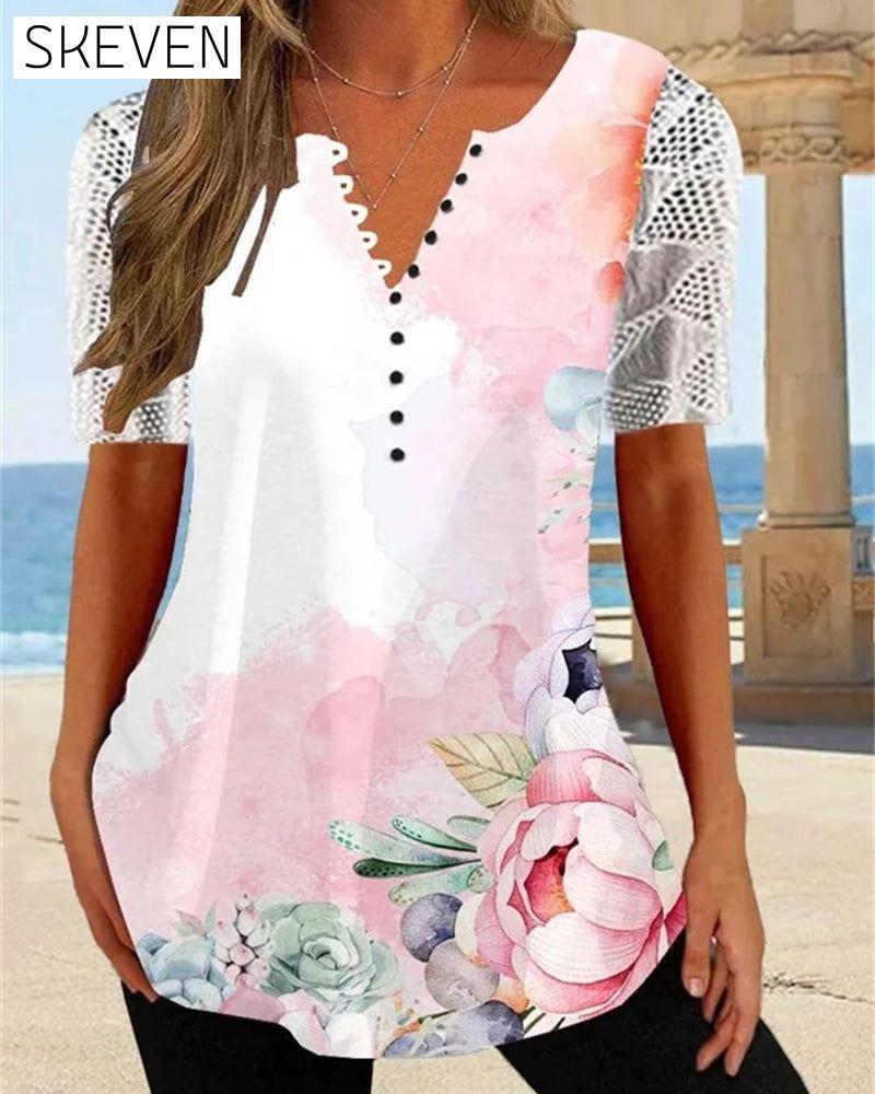 Kurzärmelige Bluse mit V-Ausschnitt und Print