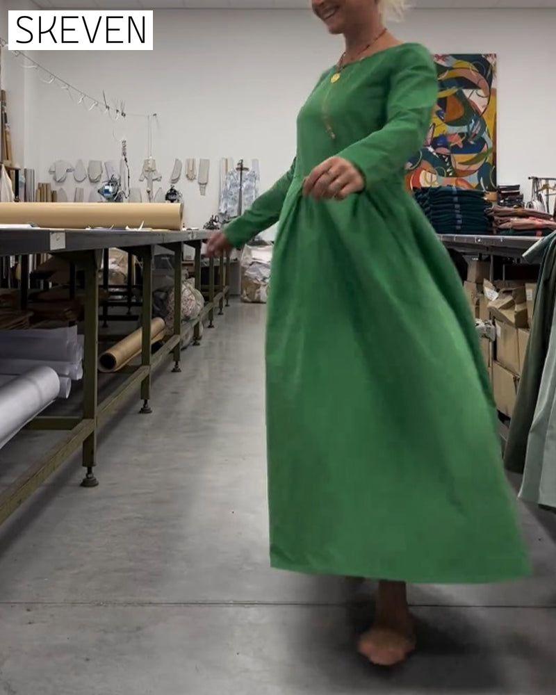 Solid color round neck dress