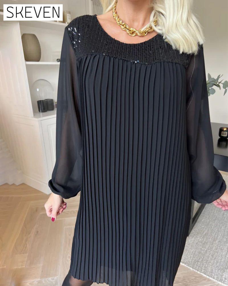 Robe plissée à col rond