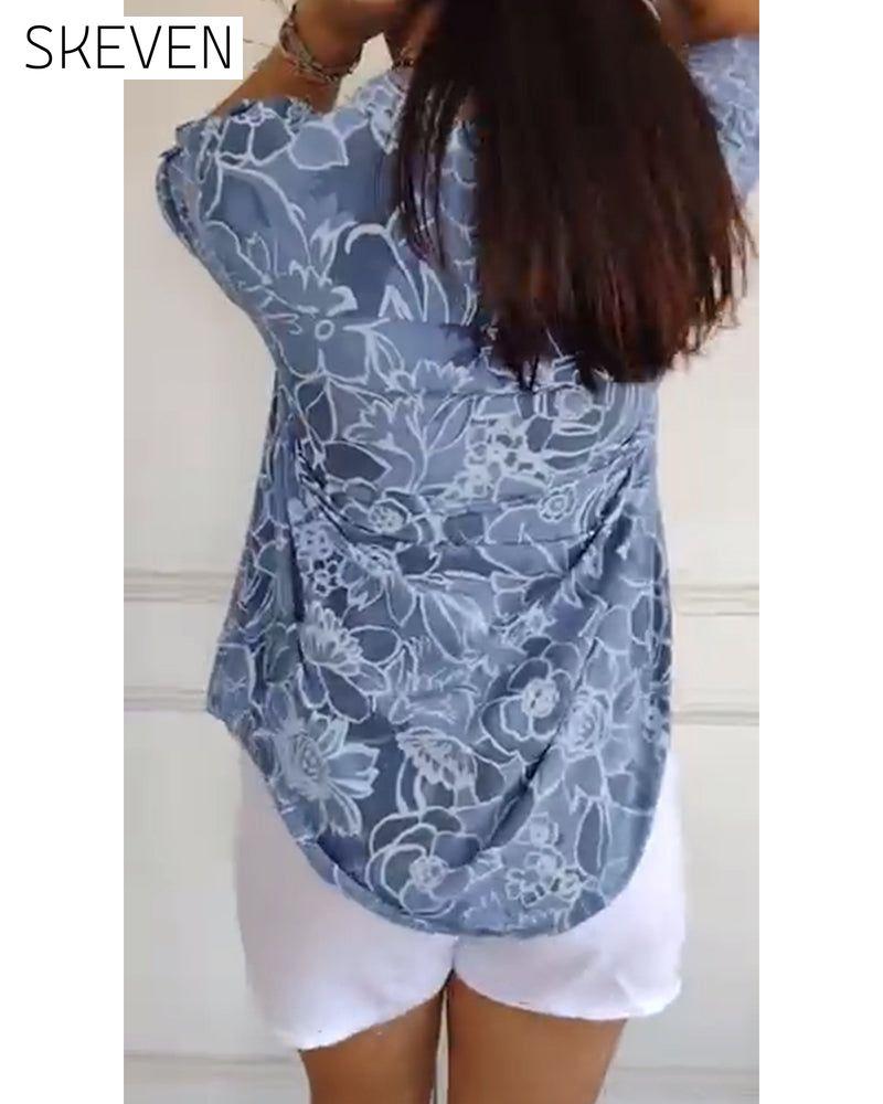 Bedruckte Bluse mit V-Ausschnitt und Knopfleiste