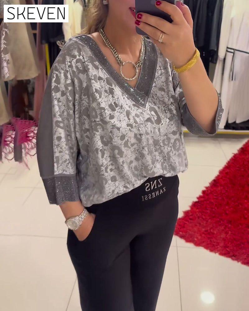 Lässige Bluse mit V-Ausschnitt und Print