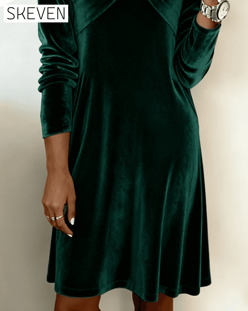 Twist-Knot V-Neck Long-Sleeved Velvet Dress