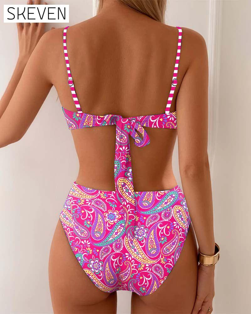 Bikini mit modischem Resort-Print