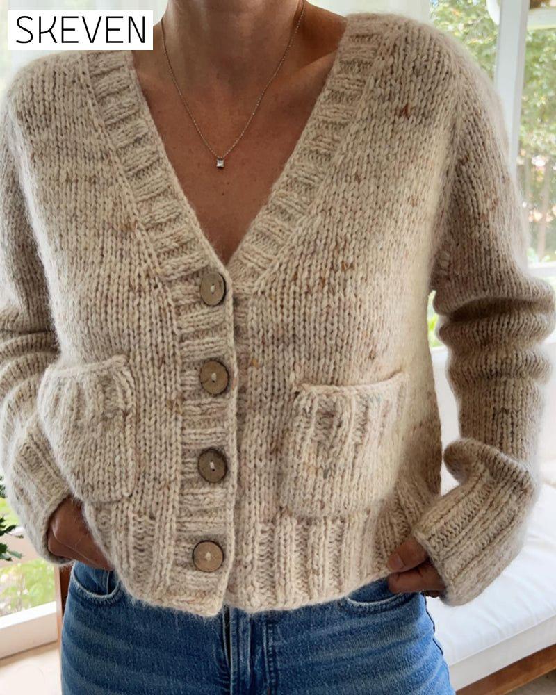 Lässige Strickjacke mit V-Ausschnitt und Knopfleiste