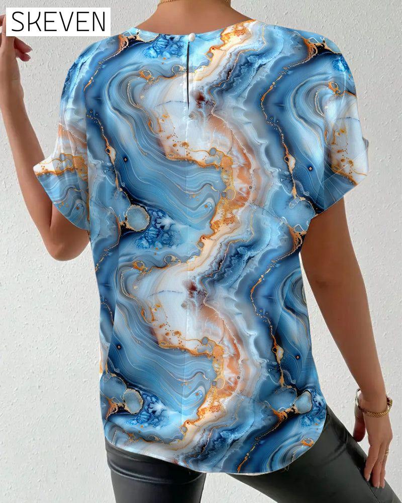 T-Shirt mit Rundhalsausschnitt und Marmormuster