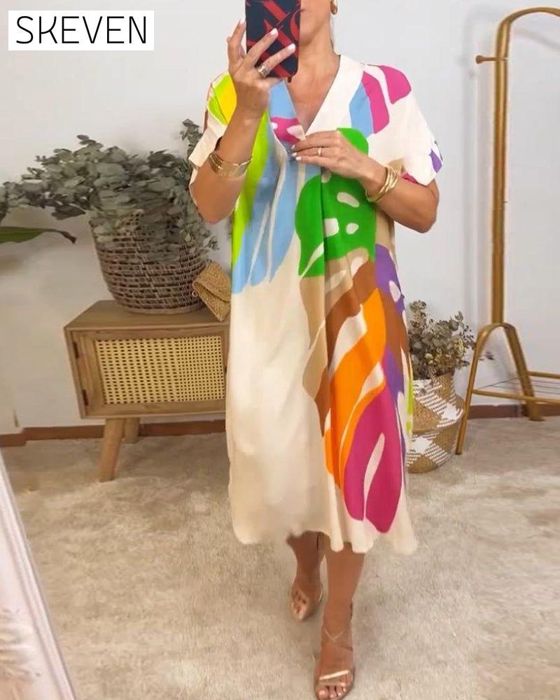 Freizeitkleid mit buntem Blätterprint