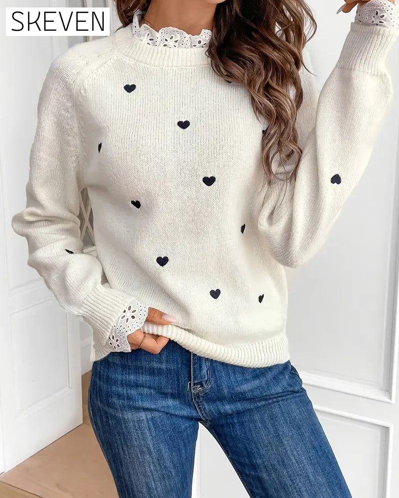 Lässiger Pullover mit Herzmotiv