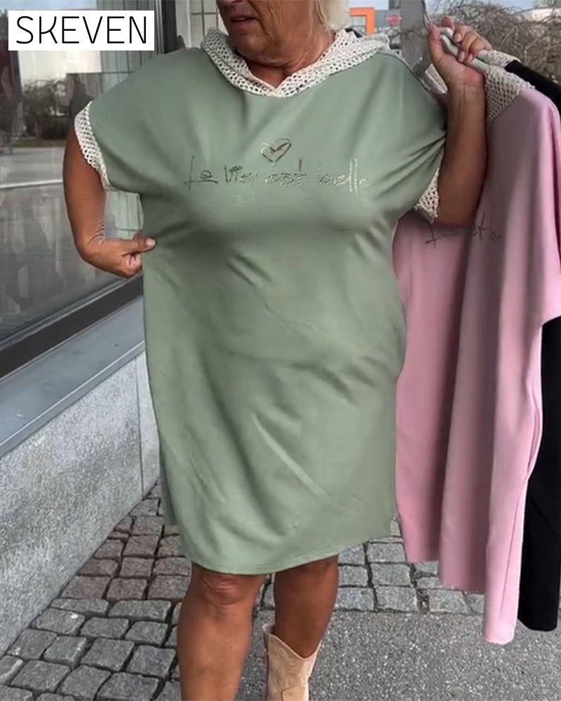 Lässiges, lockeres Kapuzenkleid