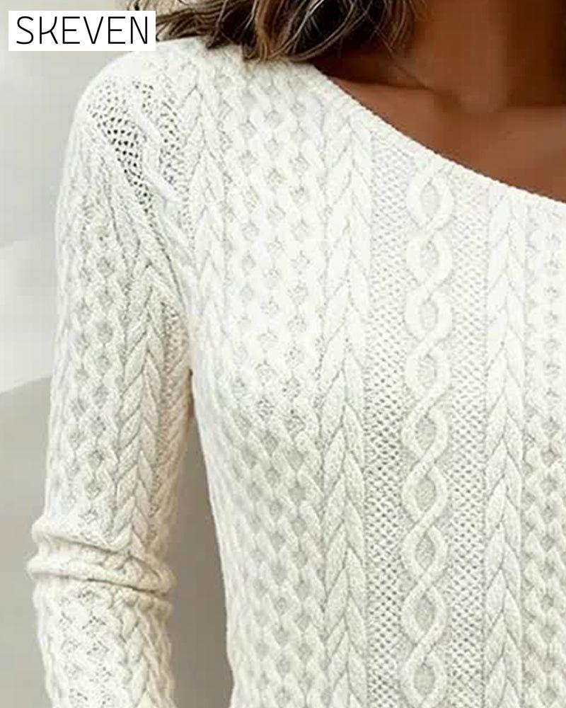 Strickpullover mit Zopfmuster und schulterfreiem Ausschnitt