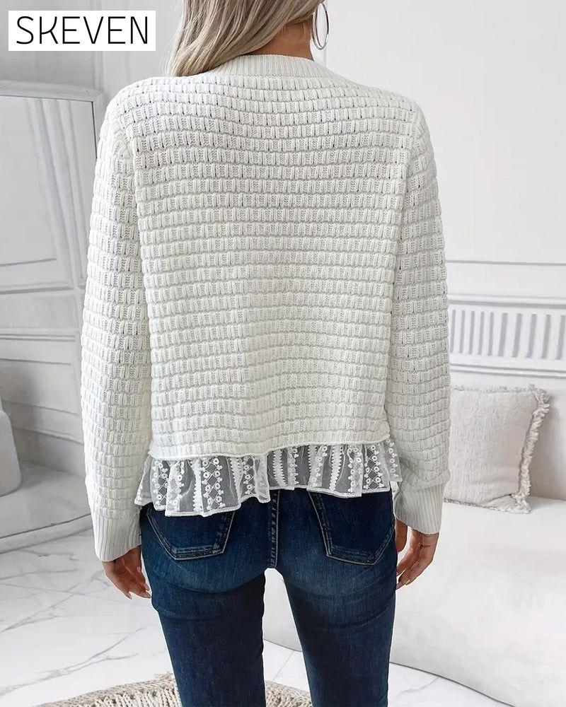 Langärmeliger Strickmantel mit Spitzeneinsätzen