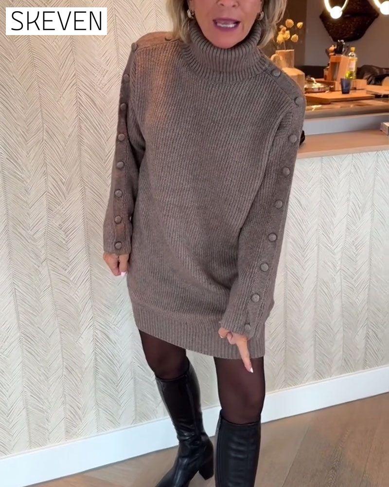 Modisches Strickkleid mit Knopfleiste