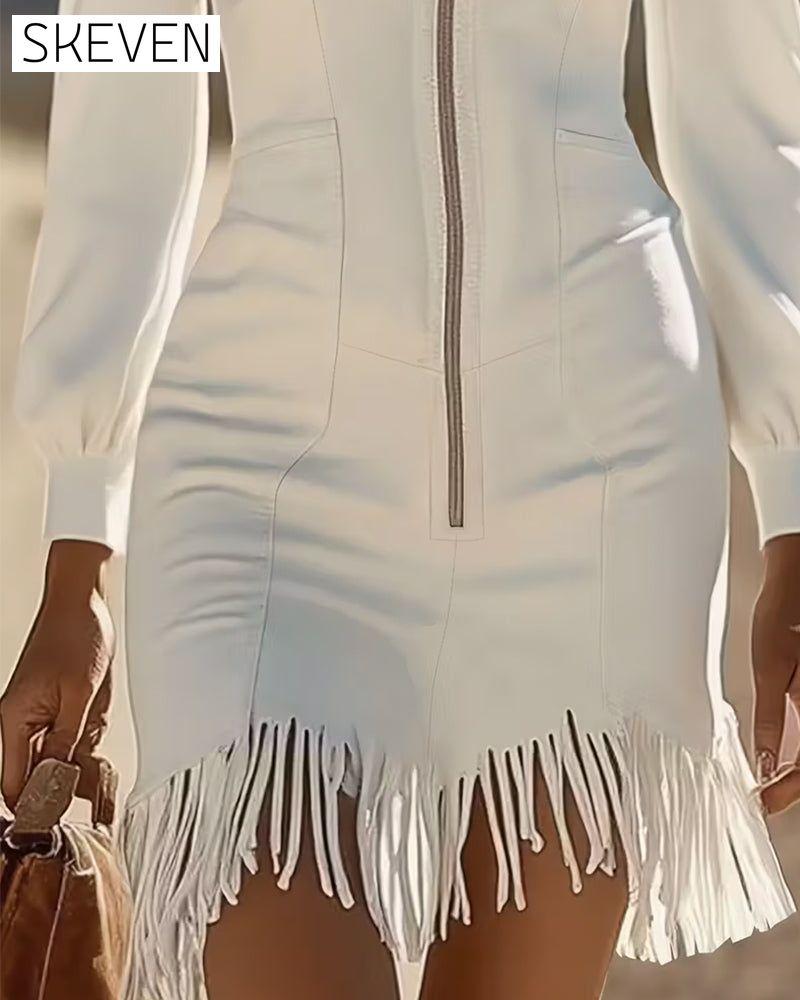 Kleid mit Reißverschlusskragen und Fransen am Saum