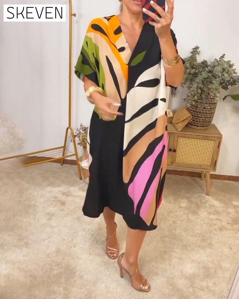 Freizeitkleid mit buntem Blätterprint