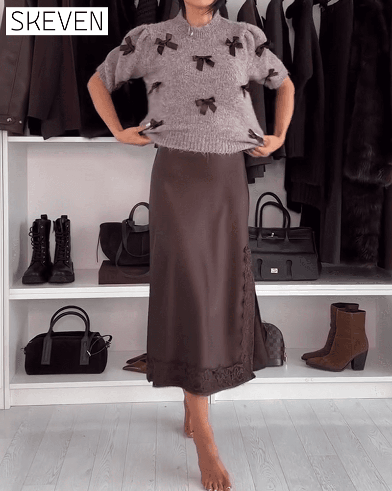 Bow-Decorated Crew-Neck Pullover