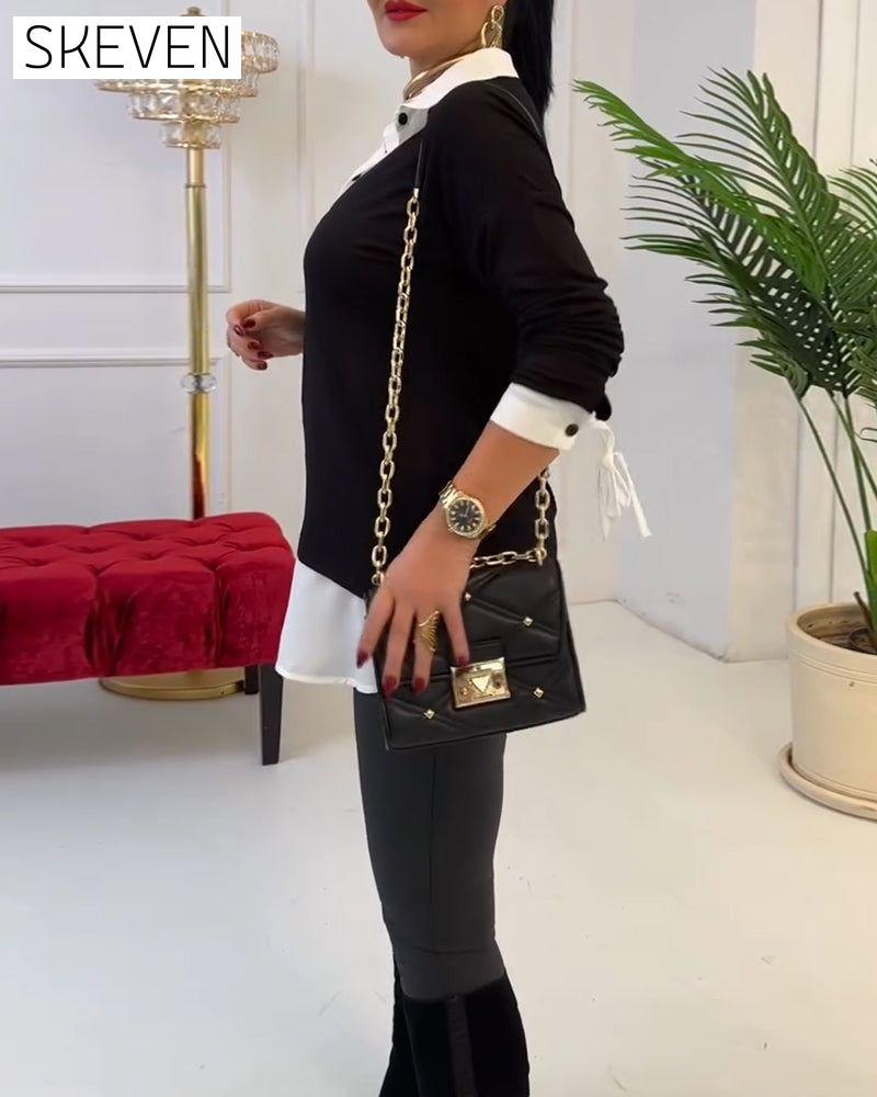 Reverskragen-Top mit schwarz-weißem Patchwork-Muster