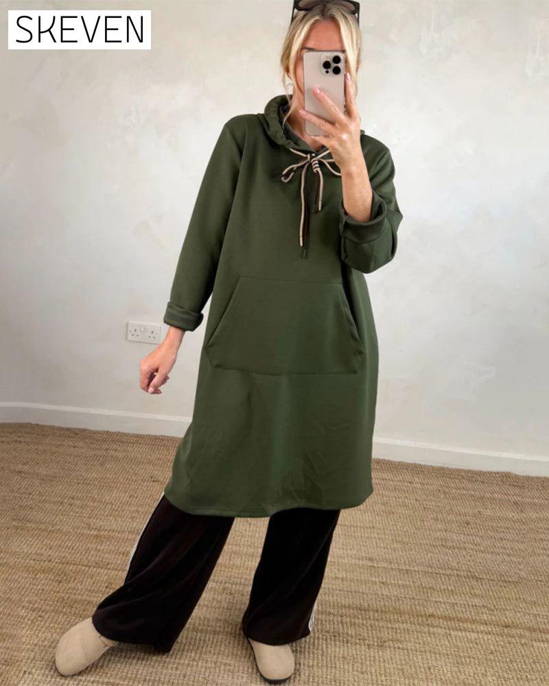 Oversize-Kleid mit Kapuze und Taschen