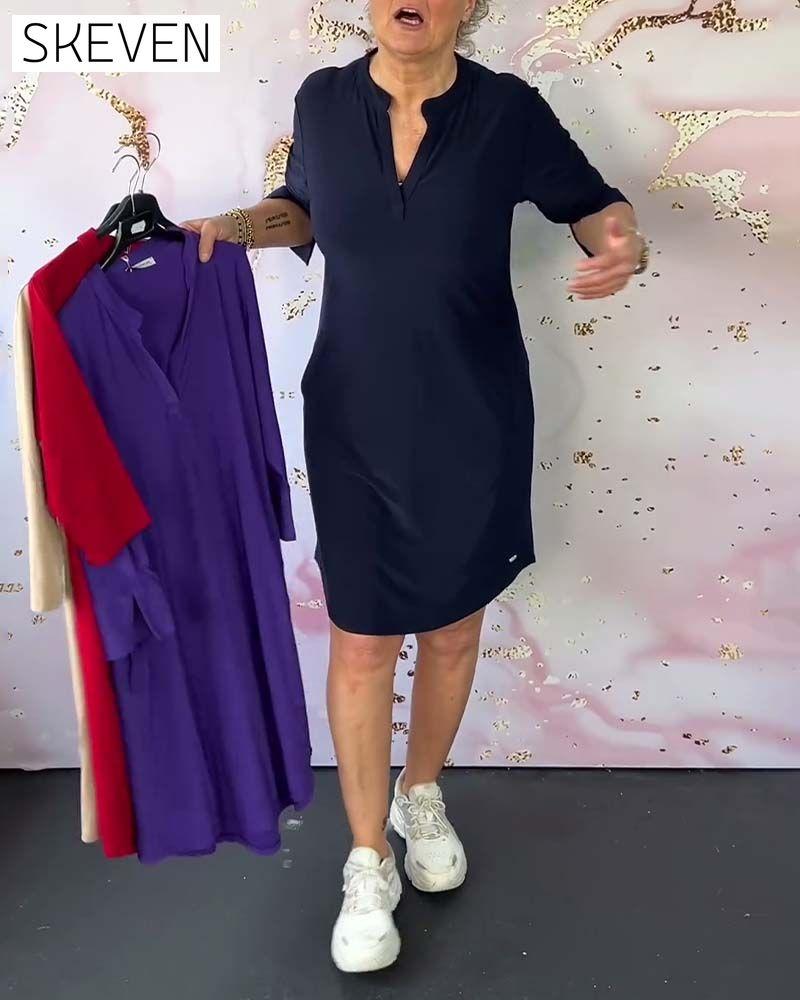 einfarbiges Kleid mit V-Ausschnitt