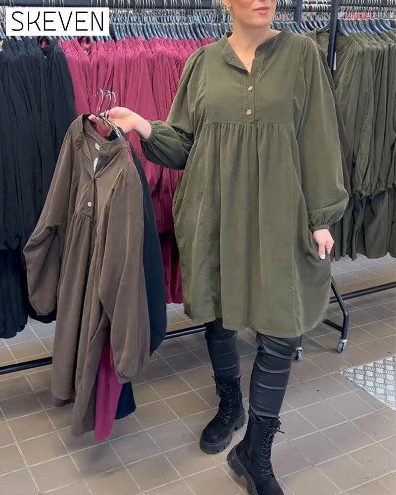 Langarmkleid mit Knopfleiste und V-Ausschnitt