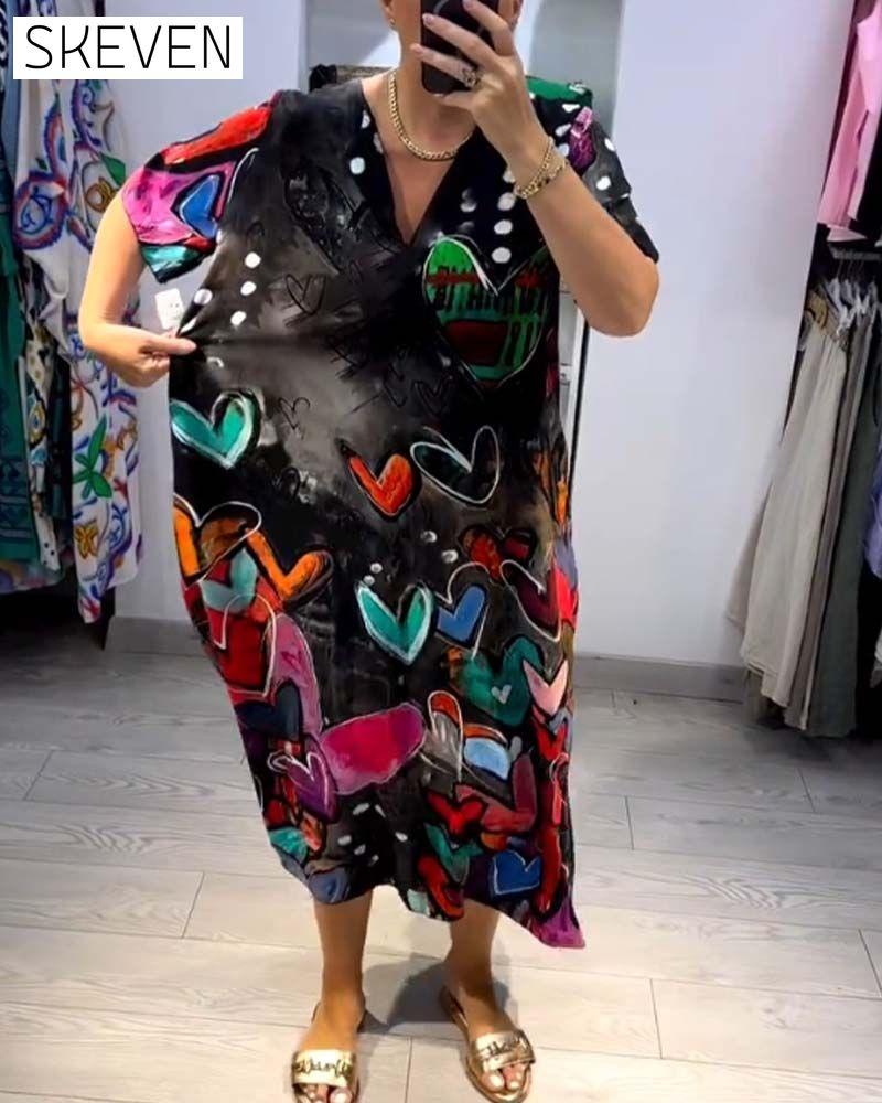 Lässiges Kleid mit V-Ausschnitt und Liebesmuster