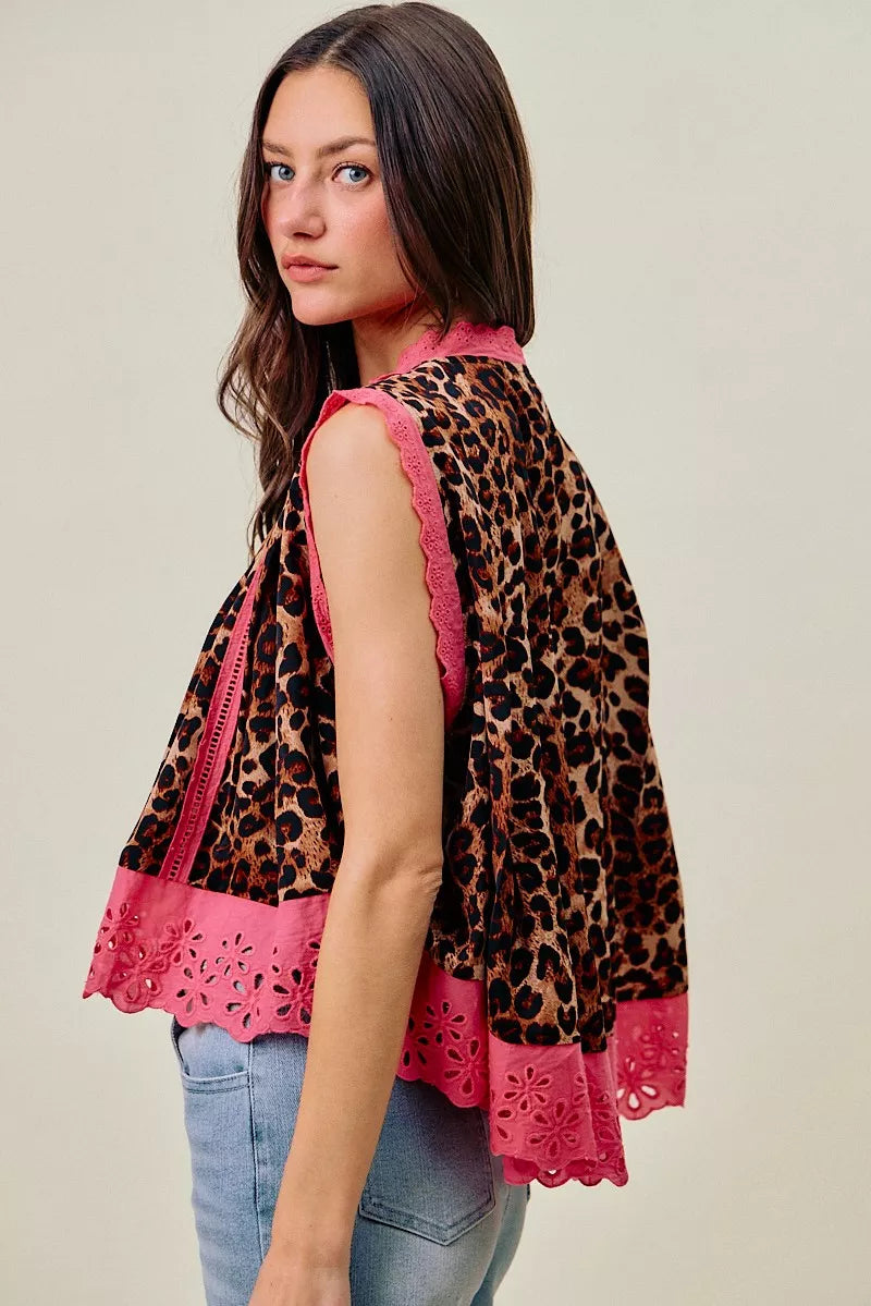 SO ME Leopard Button Up Pleated Sleeveless Blouse