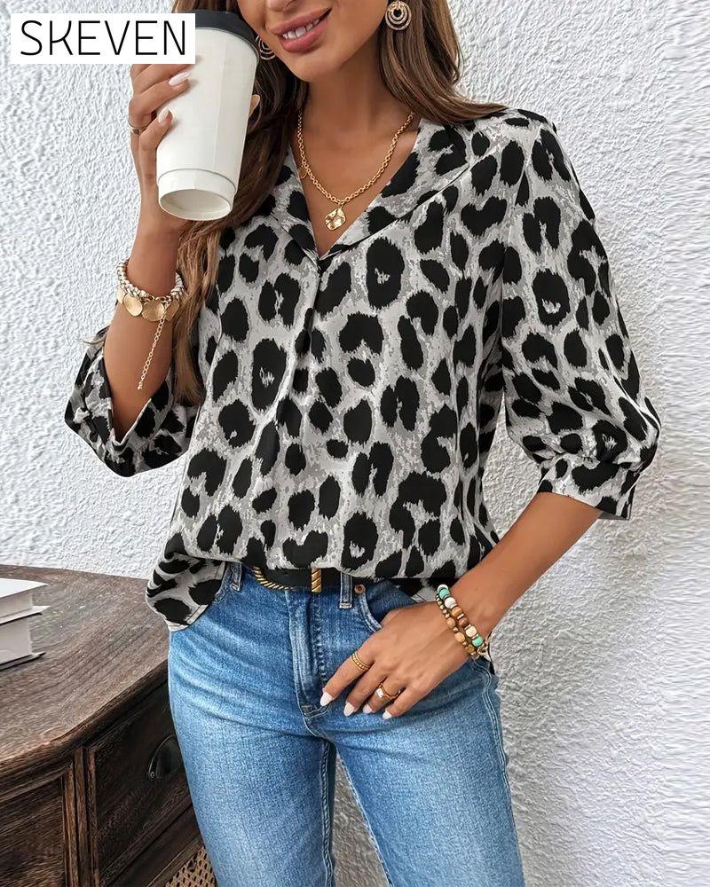 Halbärmelige, lockere Bluse mit Leopardenmuster