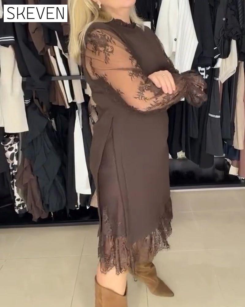 Stilvolles Langarmkleid mit Spitzenbesatz