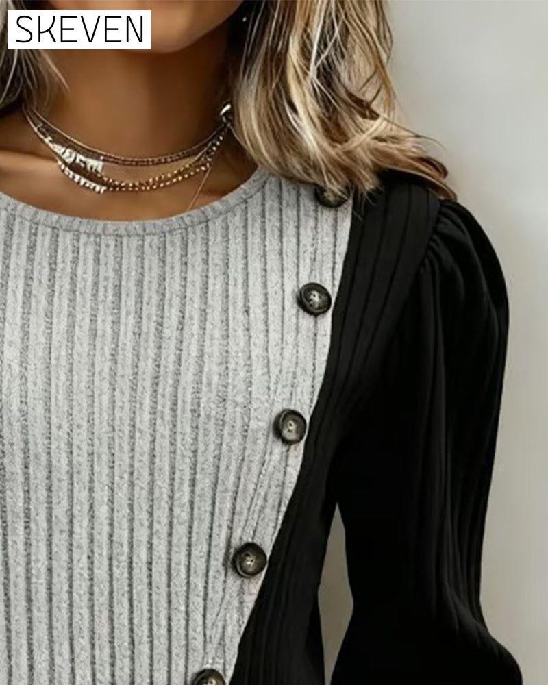 Langarmshirt mit farblich abgesetztem Rippstricksaum und überkreuztem Saum
