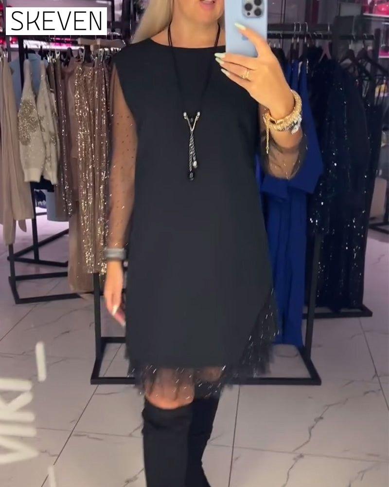 Robe à col rond et coutures en maille transparente