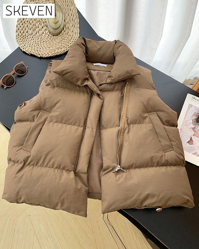 Einfache, einfarbige, ärmellose Steppjacke mit Reißverschlusstasche