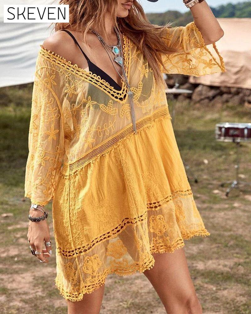 blouse brodée de dentelle à col en V