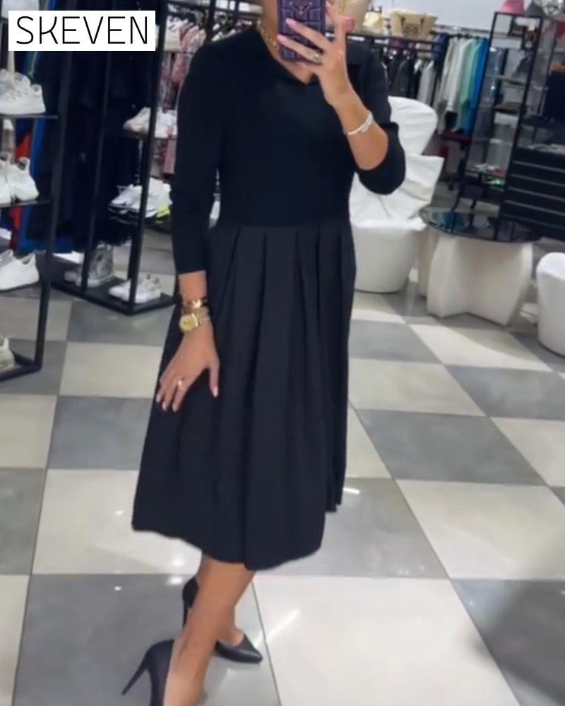 Faltenkleid mit V-Ausschnitt und Einsätzen