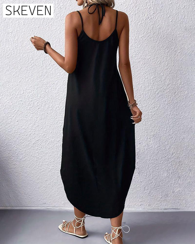 Bedrucktes Kleid mit V-Ausschnitt, Trägern und Schlitz
