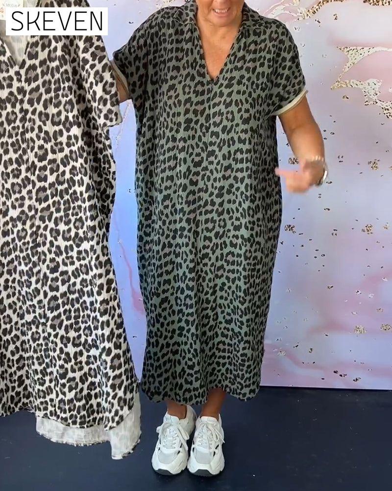 Leopardenmusterkleid mit V-Ausschnitt und kurzen Ärmeln 