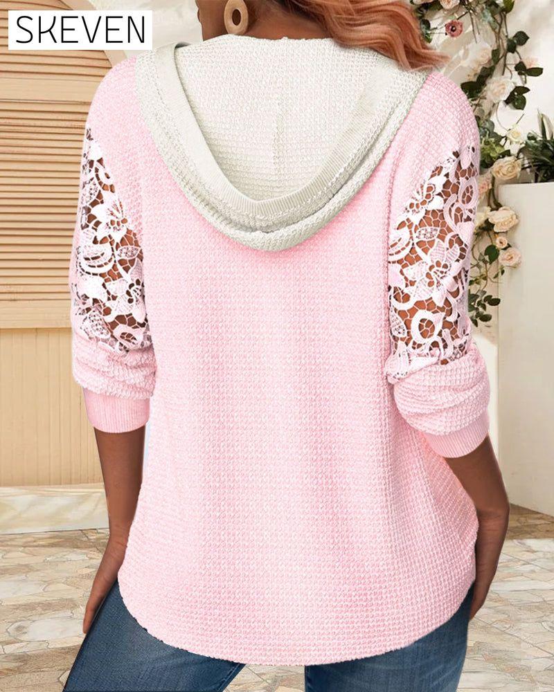 Kapuzenpullover mit Knopfleiste und Lochmuster