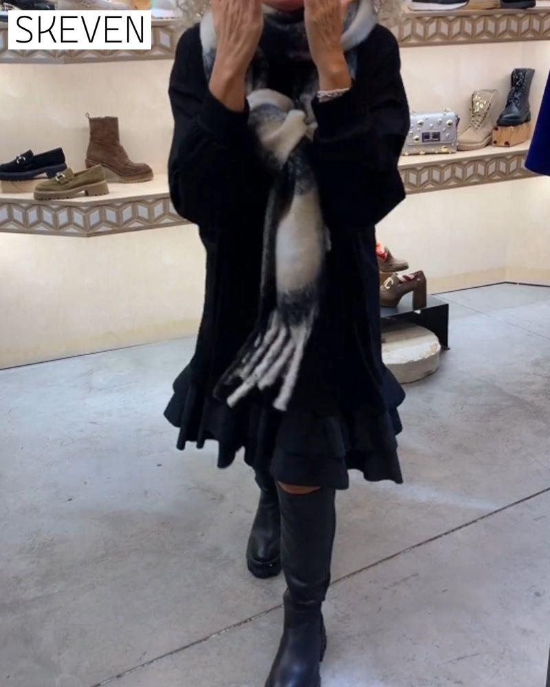 Artistic and elegant long-sleeved dress