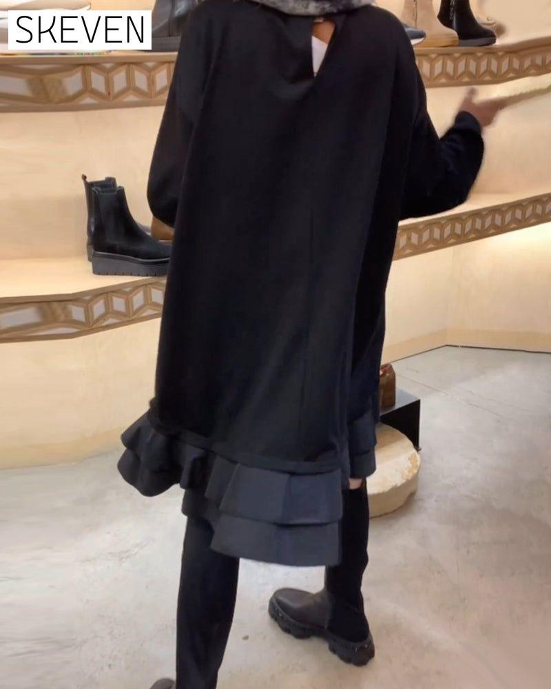 Artistic and elegant long-sleeved dress