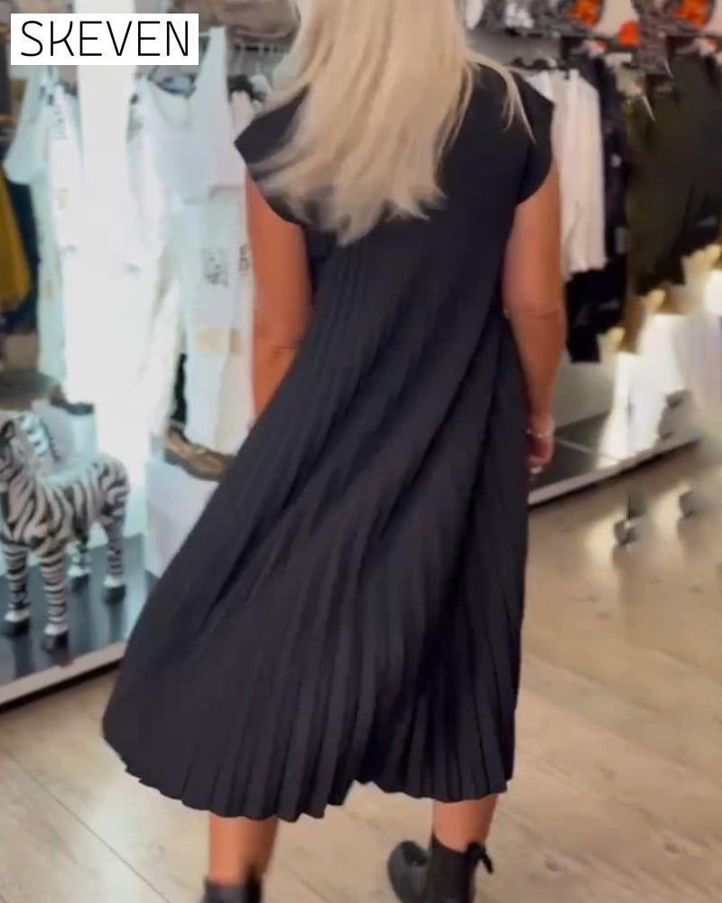 Round neck solid color pleated casual dress