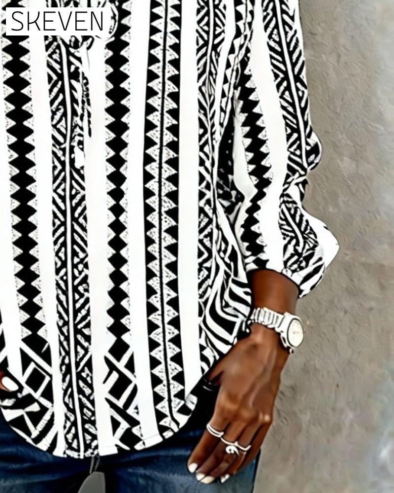 Schulterfreie Bluse mit Bindebändern und Print