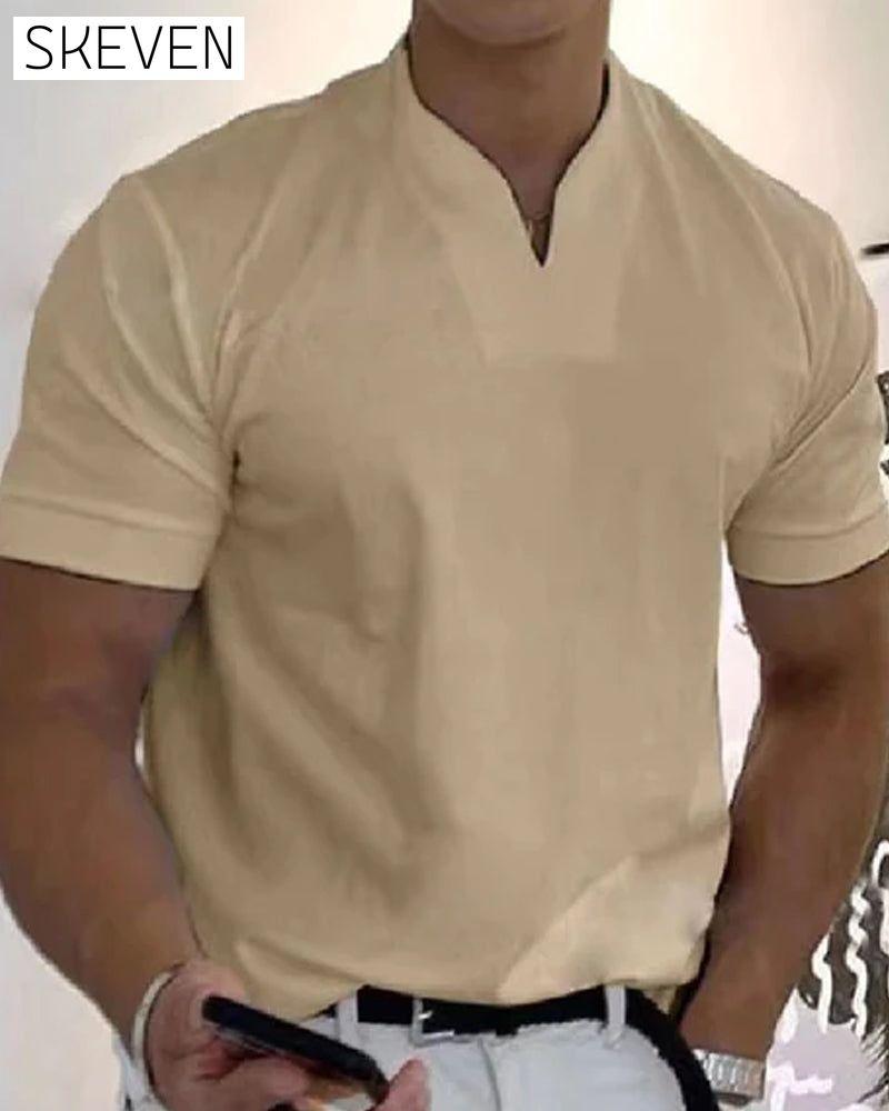 T-shirt uni à col en V