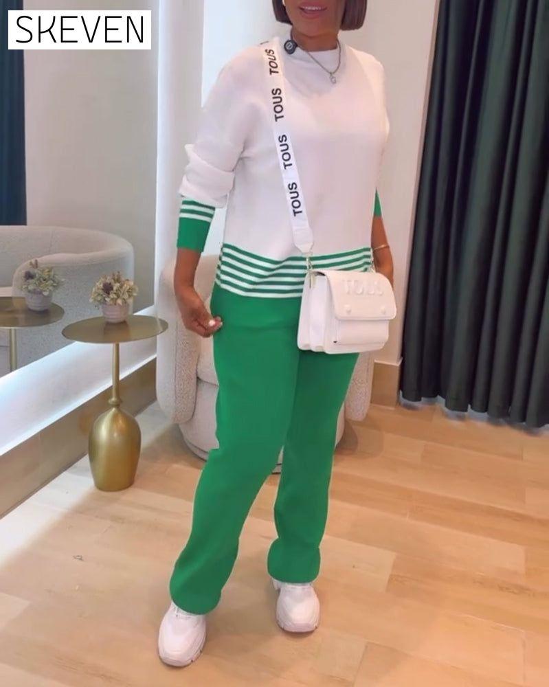Set aus gestreiftem Pullover und Hose mit Kontrastmuster