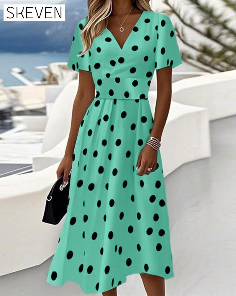 Kleid mit V-Ausschnitt und Polka-Dots