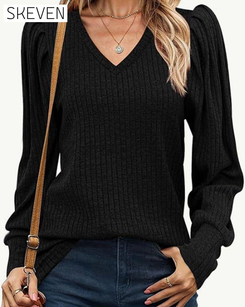 V-neck solid color long-sleeved top