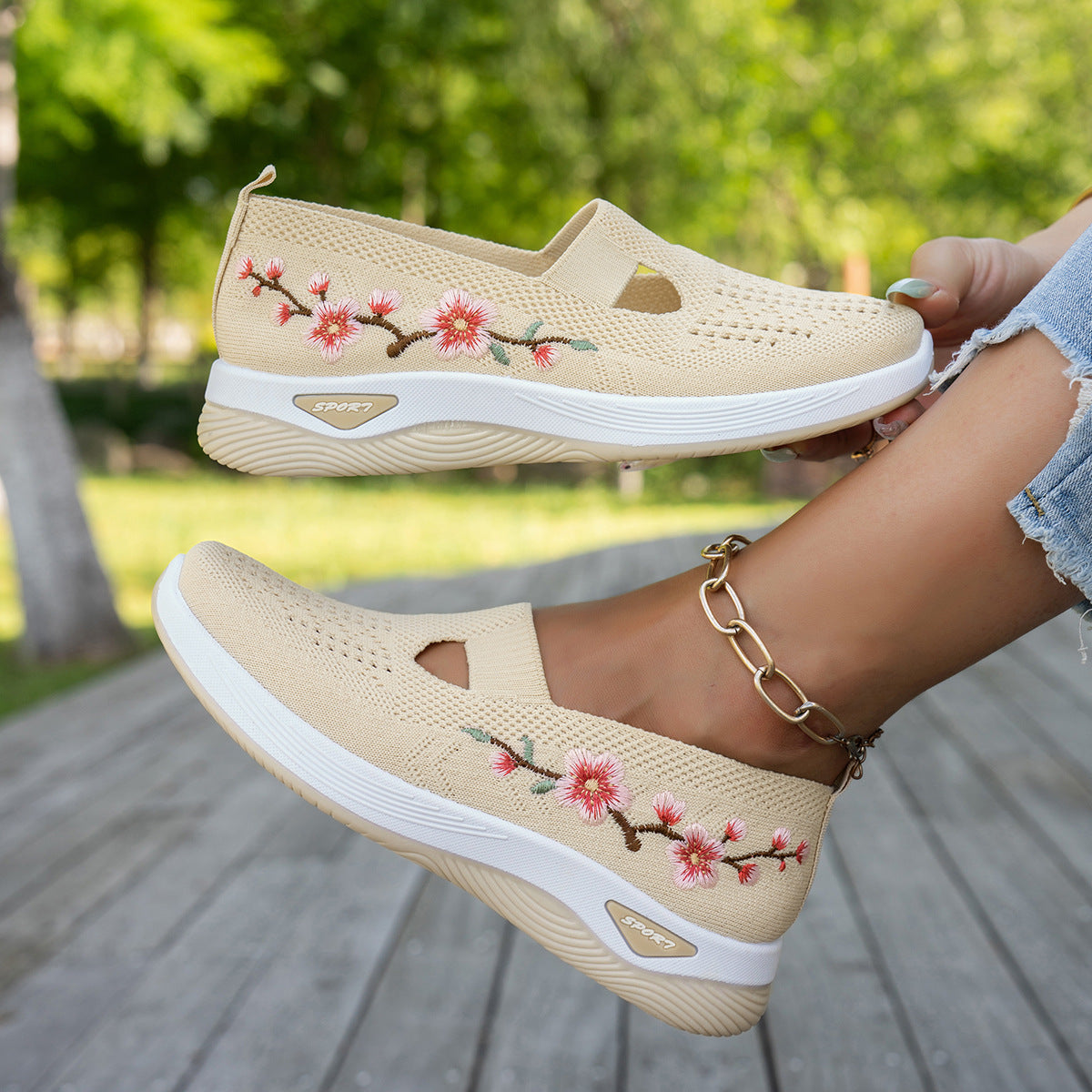 Womens Versatile Breathable Non-slip Sneakers With A Soft Sole Shoe