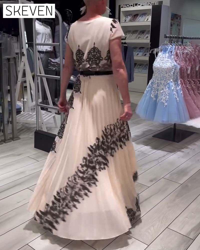 Vintage print pleated elegant dress