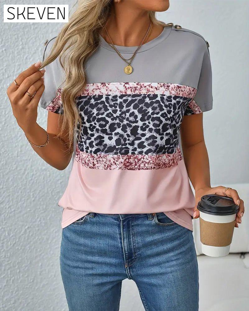 Rundhals-T-Shirt mit Leopardenmuster und Farbblock-Design